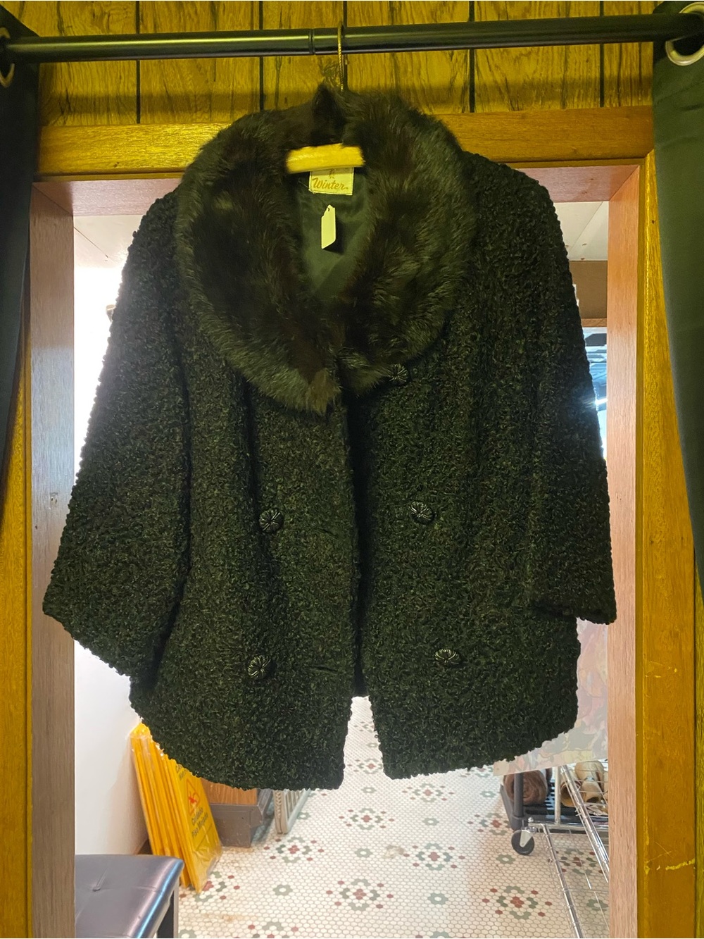 Classic Black Bouclé Jacket with Faux Fur Collar